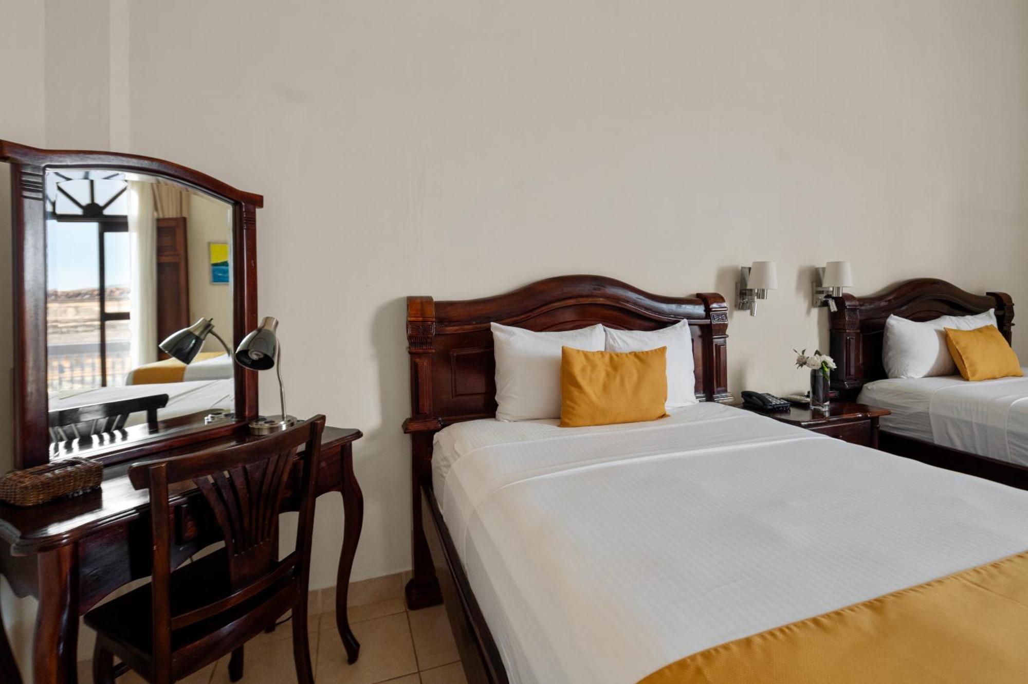 Hotel Real La Merced กรานาดา ภายนอก รูปภาพ